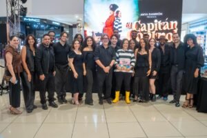 Actores y directores del musical El Capitan Control