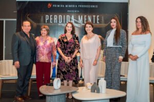 Carlos Espinal Olga Bucarelli Karina Noble Cecilia Garcia Pachy Mendez y Laura Rivera